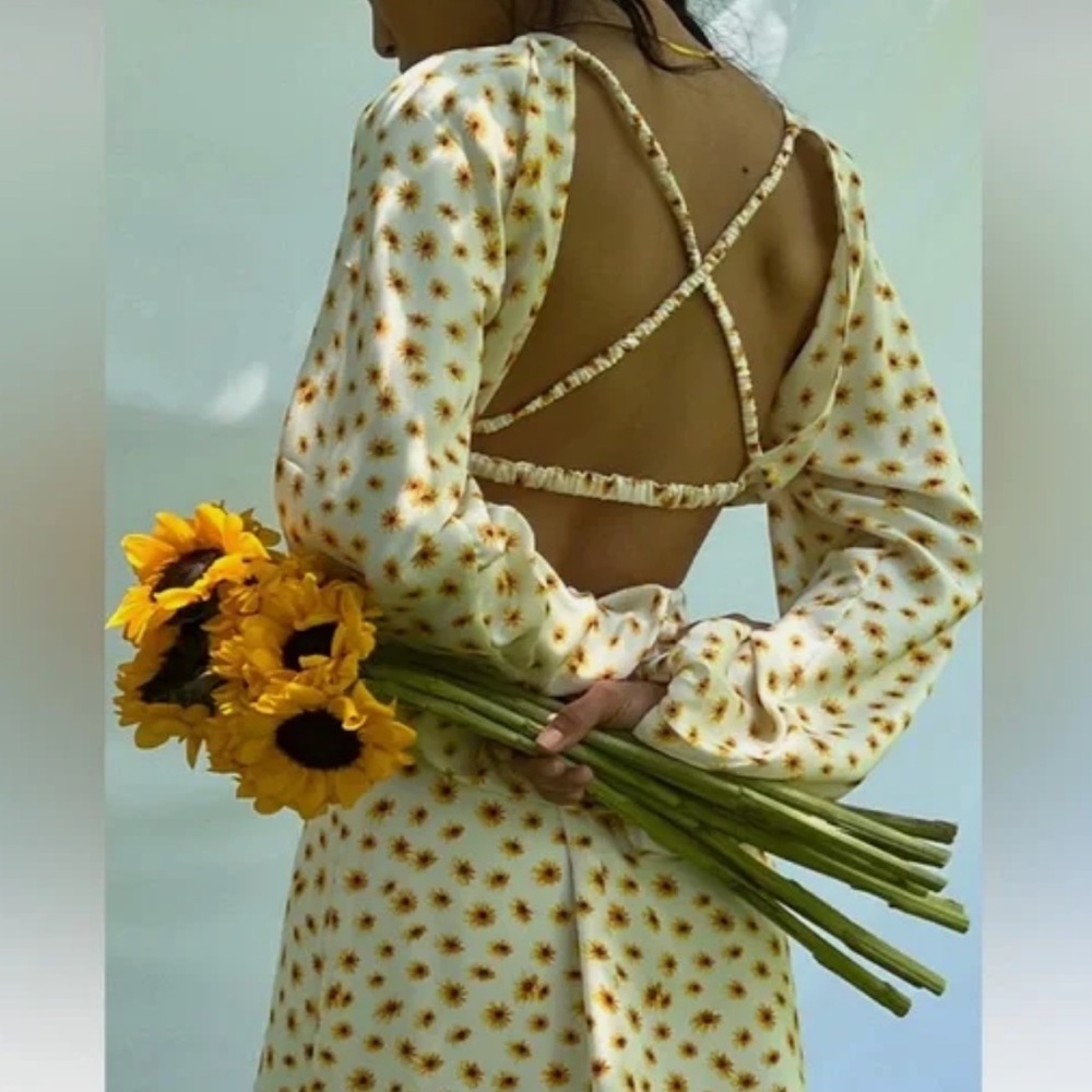 NWT revolve Weworewhat backless crop top
